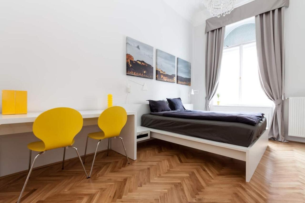 Bpr Sophisticated Astoria Suite With Balcony Budapest Esterno foto