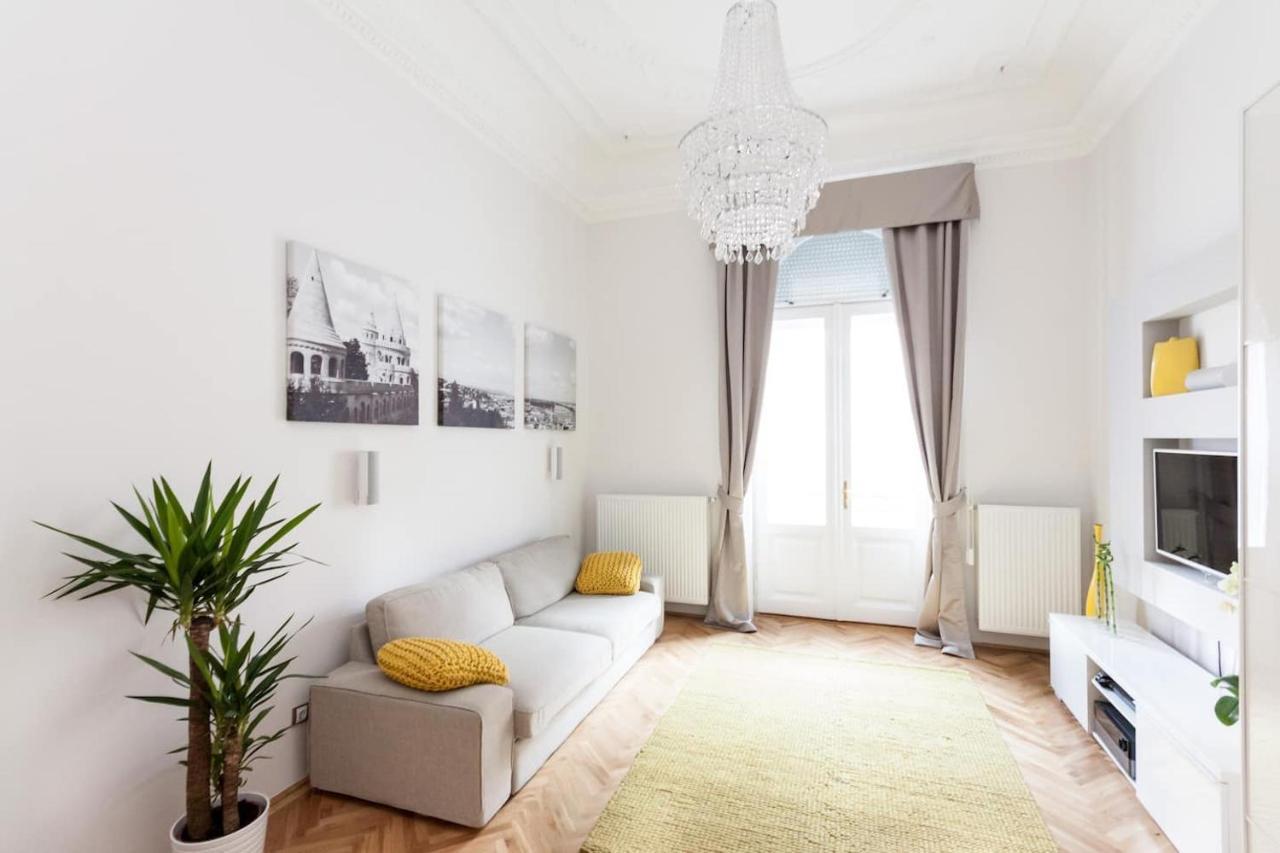 Bpr Sophisticated Astoria Suite With Balcony Budapest Esterno foto